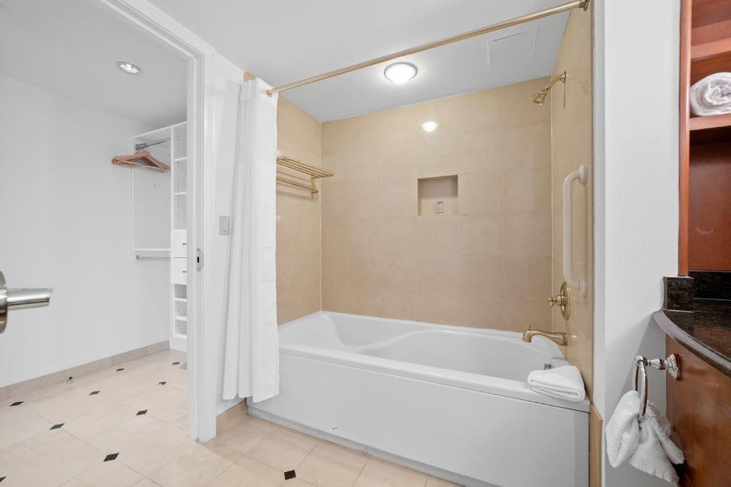2Br Condo On The Boardwalk With 3 Baths Cozysuites Atlantic City Buitenkant foto